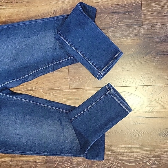 Levi's - Picture 3 of 7